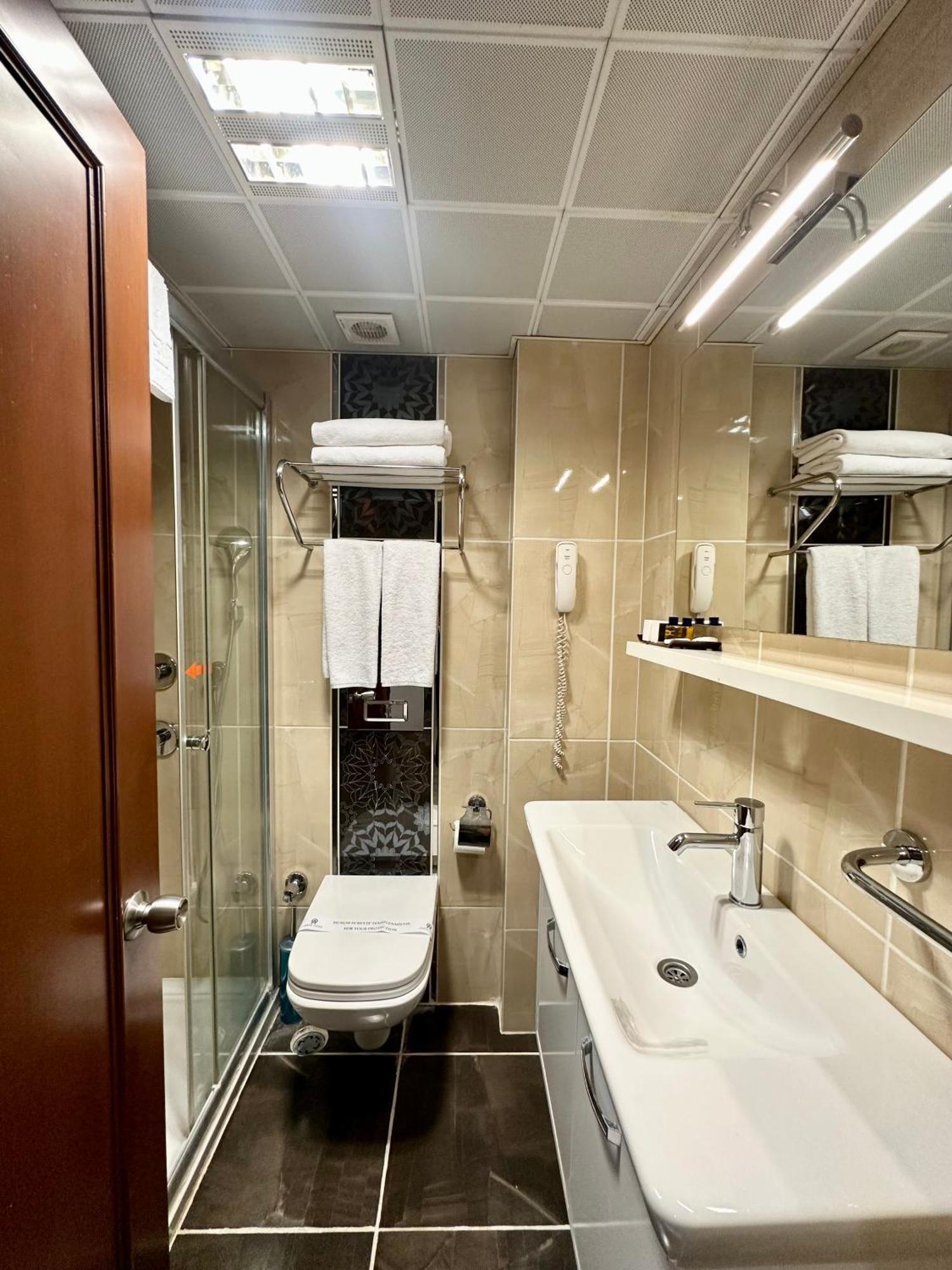 Hotel Askoc &
